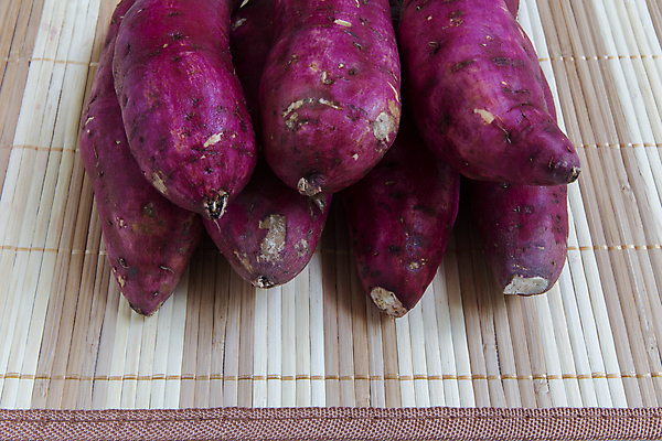 포토 JPG 해외이미지 1 잡화 음식 백그라운드 채소 감자 건강 사람없음 빨간색 농작물 흰색 신선 닫기 달콤 피부 묘사 유기농 날것 뿌리 고립 해외포토 웰빙 컬러 농업 모션 신체부위 맛 파일형식 이미지허브