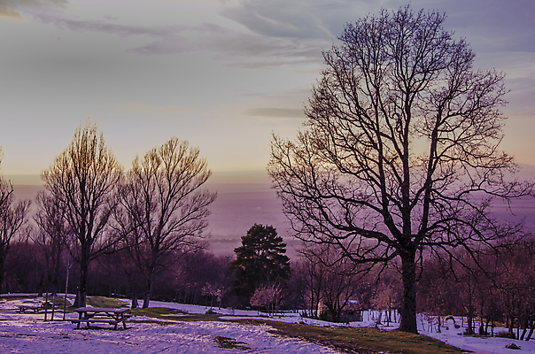 포토 JPG 해외이미지 나무 구름 손 유럽 문화 여행 겨울 자연 하늘 휴가 산 풍경 사람없음 야외 물 도시풍경 여행객 계곡 냉동 일몰 추위 짐 기도 스페인 야간 언덕 방법 스페인어 스타일 해외포토 자연요소 식물 계절 나라 사람 신체부위 노을 도시 생태계 파일형식 이미지허브