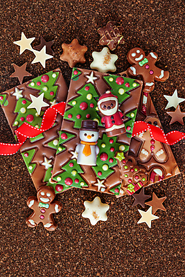 포토 JPG 해외이미지 기념일 크리스마스 사탕 사람없음 세로 컬러풀 크리스마스트리 산타클로스 초콜릿 축제 마음 대접 달콤 맛 해외포토 컬러 컨셉 디저트 이벤트 파일형식 이미지허브