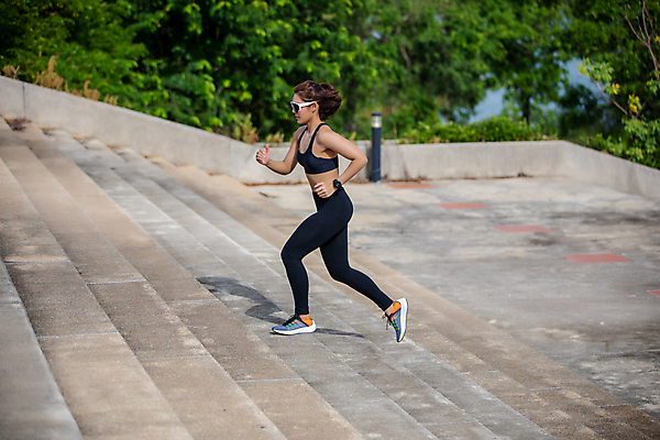 포토 JPG 해외이미지 백인 라이프스타일 옷 공원 여자 행복 스포츠 자국 자연 아침 운동선수 건강 한명 사람 동양인 성인 야외 여름 달리기 조깅 운동 햇빛 중국 활발 도시 숲 연습 마라톤 달리기선수 해외포토 주간 서양인 1 계절 공공시설 감정 아시아 컨셉 모션 인종 경기 생활 태양 육상스포츠 생태계 육상선수 파일형식 이미지허브