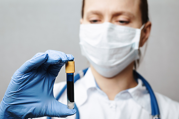 포토 JPG 해외이미지 직업 과학 장갑 건강 병원 실험 가면 마스크 한명 파란색 약 견본 건강관리 진료 의사 잡기 환경오염 실험실 바이러스 보호 질병 생명공학 컨테이너 과학자 분석 시험관 문서 감염 전염 미생물 튜브 백신 복용 해외포토 1 잡화 산업 컬러 컨셉 의학 모션 생물 실험기구 관리 사람 의료진 학자 파일형식 이미지허브