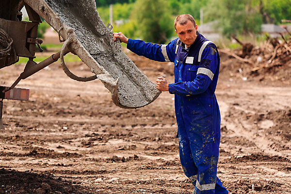포토 JPG 해외이미지 산업 건축양식 노동자 주택 한명 금속 기계 장비 업무 작업 액체 붓기 혼합 땅 믹서 서식 파일 시멘트 공학 펌프 개발 건축업자 계약자 고용 방법 섞기 자동 콘크리트 프로젝트 해외포토 직업 1 교육 건축 모션 재질 사람 건물 구직 계약 채용 파일형식 이미지허브