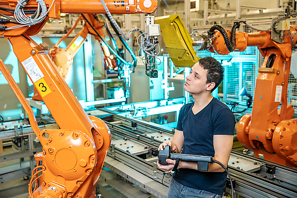 포토 JPG 해외이미지 식물 손 디자인 산업 선 비즈니스 공장 교통시설 자동차 미래 한명 전자제품 반짝임 컴퓨터 3D 금속 기계 장비 업무 수술 제조 스마트 로봇 서비스 감시 팔 공학 경영 소프트웨어 용접 자동 자동화 지능 철강 해외포토 1 교육 육상교통 교통 컨셉 공업 의학 모션 재질 사람 신체부위 치료 작업 디지털합성 시설 파일형식 이미지허브