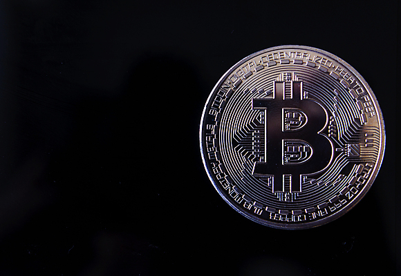 포토 JPG 해외이미지 컨셉 돈 인터넷 비즈니스 사람없음 금융 경제 컴퓨터 디지털 동전 웹 시장 황금 암호 무역 순환 상업 전자 토막 프로세서 가상 가상화폐 해외포토 산업 모션 전자제품 재산 파일형식 이미지허브