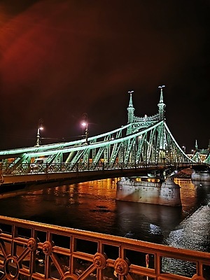 포토 JPG 해외이미지 호수 얼굴 시계 여행 백그라운드 신체 텍스트 가족 탁자 하늘 주택 관리 서기 사람 앉기 사람없음 야외 건물 목재 물 강 사무실 알약 항구 방 기차 잡기 도시 보트 승차 야간 큼 건너기 넘어짐 돌봄 선로 철책 해외포토 자연요소 나무 건축물 육상교통 가구 배_교통 비즈니스 재료 관계 교통시설 모션 대중교통 신체부위 약 크기 파일형식 이미지허브