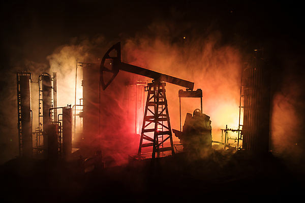 포토 JPG 해외이미지 식물 실루엣 산업 백그라운드 비즈니스 공장 불 통 사람없음 경제 환경 힘 기계 에너지 저수지 황금 휘발유 석유 야간 컨테이너 창고 시설 탱크 화석 연료 가스 수납 잭 자원 단상 펌프 연소 사일로 생태학 송곳 조작 추출 파이프라인 공급 해외포토 자연요소 교육 공업 촬영기법 파이프_관 파일형식 이미지허브