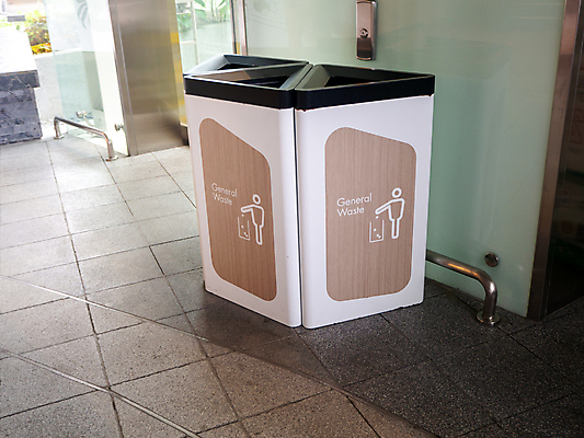 포토 JPG 해외이미지 아이콘 종이 컨셉 사람없음 야외 초록색 상자 컬러풀 환경 상점 기계 재활용 젖음 쓰레기통 던지기 캔 보호 쓰레기 폐기물 컨테이너 플라스틱 쇼핑몰 버리기 심볼 사인 일반 편리함 낭비 경영 생태학 위생관리 줄이기 중고 해외포토 교육 산업 컬러 비즈니스 모션 재질 관리 친환경 파일형식 이미지허브