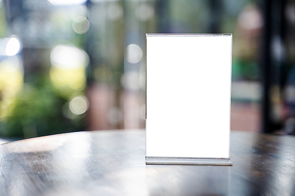 포토 JPG 해외이미지 템플릿 배너 종이 음식 백그라운드 일러스트 비즈니스 탁자 선반 프레임 텐트 서기 이벤트 사람없음 내부 목재 라벨 판매 상점 식당 저녁식사 공백 카페 정보 흰색 바 신용카드 상품 소프트포커스 인쇄 플라스틱 계산대 오브젝트 사인 메뉴 진열장 질서 카페테리아 거짓 고립 보유 목업 아크릴 해외포토 나무 컬러 가구 재료 모션 재질 촬영기법 캠핑도구 금융 식사 예절 파일형식 이미지허브