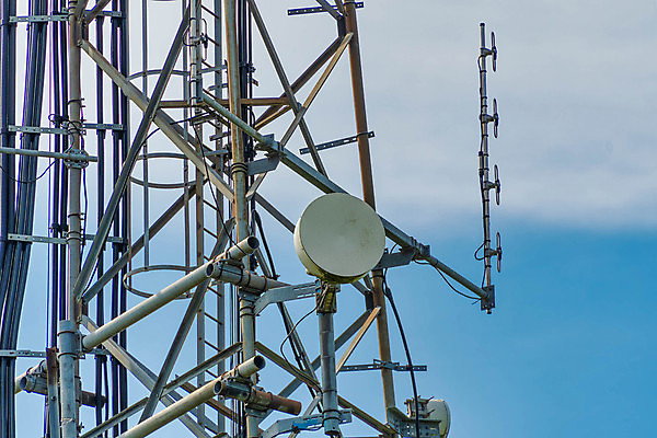 포토 JPG 해외이미지 접시 인터넷 비즈니스 통신 하늘 모바일 무선통신 안테나 사람없음 스마트폰 글로벌 우주 탑 텔레비전 힘 인공위성 네트워크 전자레인지 역 연결 무선전화기 전화기 수화기 라디오 방송 철강 해외포토 식기 건축물 교통시설 전자제품 핸드폰 스마트기기 가전제품 레인지 파일형식 이미지허브