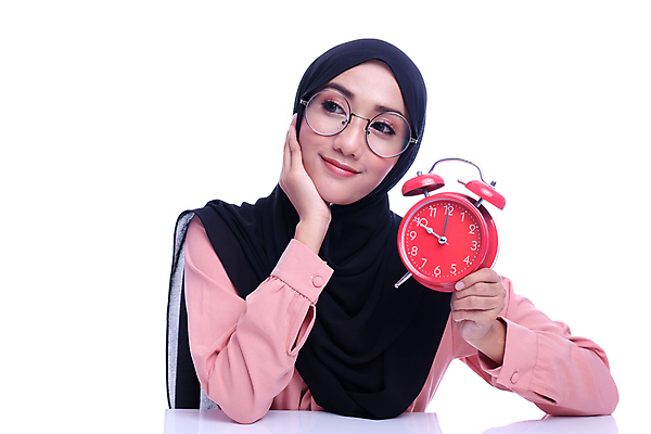 포토 JPG 해외이미지 직업 라이프스타일 응시 감정 종교 시계 손가락 아이디어 한명 미소 손짓 20대 성인 가로 경제 숫자 보라색 기쁨 가리킴 표현 시간 비즈니스우먼 자신감 입 중앙 이슬람교 자르기 긍정 보여주기 히스패닉 경영 고립 관리자 마감 아랍어 카운트다운 해외포토 문자 1 손 시선 여자 컬러 컨셉 비즈니스 모션 표정 사람 청년 생활 신체부위 직장인 파일형식 이미지허브