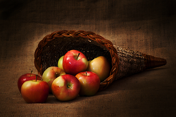 포토 JPG 해외이미지 식물 계절 음식 농업 다이어트 채소 과일 자연 건강 사람없음 빨간색 노란색 바구니 수확 가을 신선 사과 유기농 내추럴 해외포토 웰빙 산업 컬러 생태계 파일형식 이미지허브