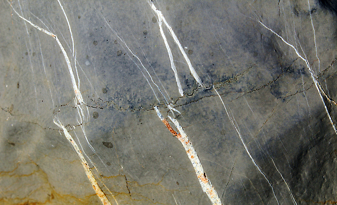 포토 JPG 해외이미지 표면 사람없음 검은색 바위 흰색 닫기 묘사 질감 대리석 정맥 석회암 압력 압축 지질학 해외포토 교육 컬러 재료 모션 암석 돌_바위 혈관 파일형식 이미지허브