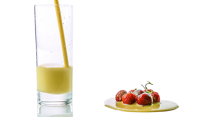 포토 JPG 해외이미지 음료 음식 분홍색 백그라운드 다이어트 유리 딸기 건강 사람없음 세로 여름 식사 공백 우유 추위 흰색 신선 항아리 액체 닫기 달콤 아침식사 상품 컨테이너 플라스틱 가득함 크림 오브젝트 상쾌 요거트 쉐이크 내추럴 고립 단백질 스무디 엘리먼트 캡모자 해외포토 모자_잡화 계절 감정 산업 컬러 과일 모션 재질 유제품 도자기 맛 영양소 파일형식 이미지허브