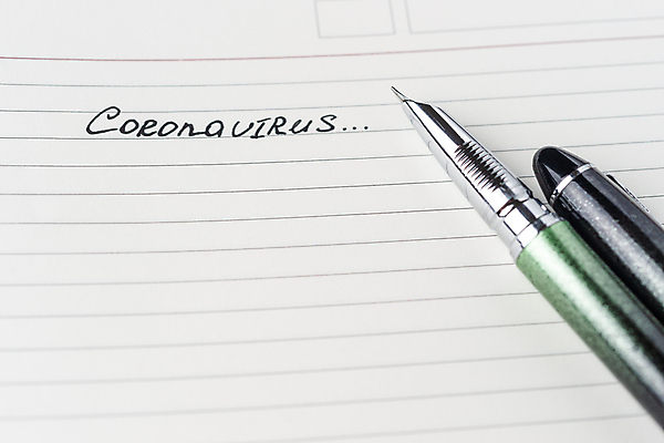 포토 JPG 해외이미지 디자인 배너 종이 컨셉 텍스트 건강 경고 안전 사람없음 책 단어 세계 글로벌 약 쪽지 공책 정보 흰색 메시지 수비 바이러스 질병 위험 사인 예방 복고 감염 전염 시트 고립 돌봄 전염병 사스 해외포토 문자 컬러 의학 모션 문구용품 파일형식 이미지허브