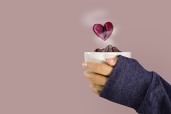 포토 JPG 해외이미지 모양 손 디자인 여자 커피 음료 분홍색 백그라운드 컨셉 비즈니스 손가락 아침 콩 아이디어 선물 사랑 사람 사람없음 컵 컬러풀 갈색 머그컵 하트 신선 잡기 뜨거움 도자기 아침식사 굽기 오브젝트 싱글 주기 상쾌 향기 냄새 팔 카푸치노 카페테리아 에스프레소 고립 카페인 해외포토 주간 식기 감정 컬러 모션 곡류 신체부위 식사 구이 파일형식 이미지허브