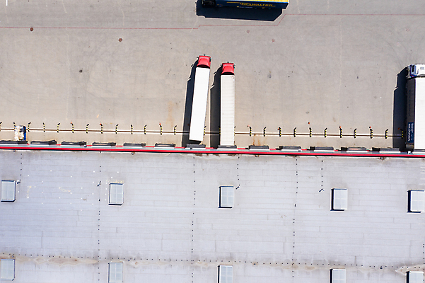 포토 JPG 해외이미지 외관 유럽 산업 도로 백그라운드 컨셉 교통시설 풍경 사람없음 건물 도시풍경 상점 트럭 화물 도시 센터 상품 정상 주식 큼 창고 서비스 무역 상업 지역 체코 수납 짐차 물류 슈퍼마켓 개발 조감도 터미널 해외포토 건축물 나라 길 교통 자동차 금융 운송업 크기 시설 파일형식 이미지허브