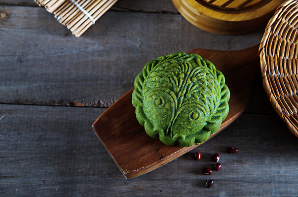 포토 JPG 해외이미지 전통 접시 아시아 문화 음식 백그라운드 주방용품 디저트 기념 연꽃 동양인 사람없음 장식 케이크 축제 중국 달 가을 등불 축하 달콤 정상 반죽 호두 노른자 해외포토 자연요소 식기 계절 꽃 나라 생활용품 컨셉 조명 인종 계란 견과류 맛 파일형식 이미지허브