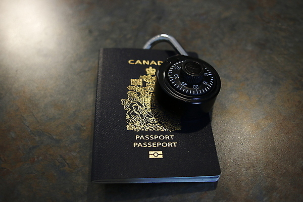 포토 JPG 해외이미지 학생 포스터 캠페인 이동 캐나다 중동 새로움 사람 사람없음 건물 평화 힘 자유 깃발 표현 도시 그룹 민주주의 심볼 리더 법 커뮤니티 공정 일반 덩어리 난민 국회 반항 소셜 운동가 위기 전국 항의 해외포토 건축물 나라 컨셉 북아메리카 모션 파일형식 이미지허브