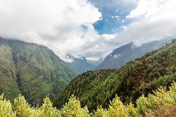 포토 JPG 해외이미지 스포츠 여행 불교 가이드 자연 하늘 휴가 산 국립공원 풍경 사람없음 야외 여행객 산책 등산 트래킹 하이킹 도전 기도 깃발 정상 네팔 방법 산악가 절정 하이커 히말라야 해외포토 직업 공원 아시아 종교 레저 휴식 사람 생태계 파일형식 산맥 이미지허브