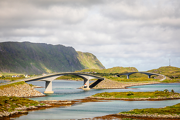 포토 JPG 해외이미지 유럽 도로 바다 섬 여행 곡선 건축양식 자연 산 파노라마 노르웨이 풍경 사람없음 야외 물 여름 고속도로 북극 언덕 북쪽 다도해 스칸디나비아 절정 해외포토 자연요소 계절 건축 나라 길 선 교통시설 촬영기법 극지방 방향 생태계 파일형식 이미지허브