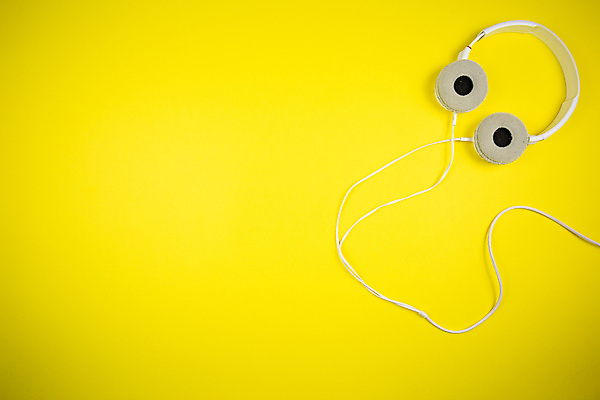 포토 JPG 해외이미지 행복 음악 이어폰 백그라운드 일러스트 비즈니스 추상 사람없음 컴퓨터 머리 디지털 검은색 헤드폰 소리 듣기 장비 흰색 코드 MP3 만화 DJ 마이크 오브젝트 귀 오디오 철사 스테레오 고립 플레이어 해외일러스트 감정 컬러 음향기기 무늬 모션 문화예술 신체부위 전자제품 파일형식 이미지허브