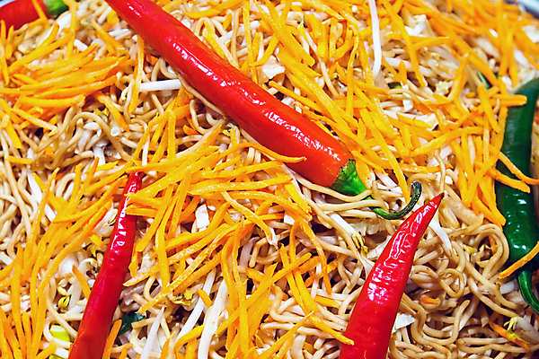 포토 JPG 해외이미지 전통 접시 아시아 문화 음식 채소 태국 건강 돼지고기 요리 동양인 사람없음 빨간색 초록색 식당 식사 저녁식사 중국 튀김 흰색 신선 뜨거움 사발 우아함 먹기 허브 향신료 속도 국수 매움 점심식사 이국적 태국음식 해외포토 식물 식기 나라 컬러 컨셉 모션 육류 인종 상점 면류 사기그릇 맛 동양음식 향미료 파일형식 이미지허브