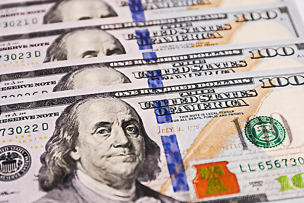 포토 JPG 해외이미지 라이프스타일 디자인 종이 지폐 돈 비즈니스 성공 사람없음 금융 경제 판매 쌓기 달러 미국 흰색 재산 투자 상업 이익 계산서 빚 세금 수입 해외포토 컬러 컨셉 북아메리카 모션 생활 파일형식 이미지허브