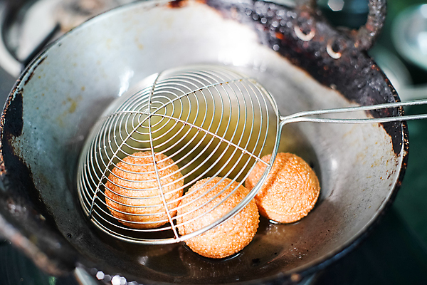 포토 JPG 해외이미지 접시 아시아 음식 고추 거리 감자 사람없음 물 쌓기 튀김 황금 맛 아침식사 인도인 만들기 깊이 마살라 병아리콩 여의주 채식주의자 철강 해외포토 자연요소 외국인 식기 나라 컨셉 채소 모션 콩 동양인 식사 채식 파일형식 이미지허브