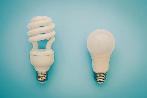 포토 JPG 해외이미지 산업 백그라운드 비즈니스 전구 조명 주택 아이디어 사람없음 경제 파란색 빛 힘 장비 저축 에너지 흰색 램프 보호 오브젝트 에코 형광등 해결 세대 빛망울 혁명 광 다이오드 발명 생태학 효율 주도 해외포토 교육 컬러 컨셉 전등 건물 금융 환경 예절 파일형식 이미지허브