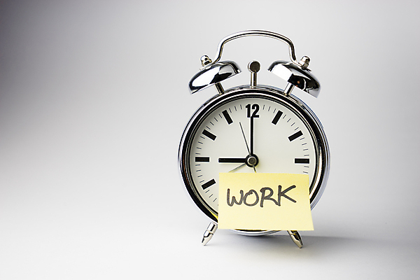 포토 JPG 해외이미지 종이 시계 백그라운드 스티커 비즈니스 아침 사람없음 검은색 쪽지 저녁식사 종 흰색 긴급 시간 잠 업무 암호 손목시계 측정 싱글 약속 공포 다이얼 시트 타이머 패드 경보 고립 단절 마감 분 순간 압력 어려움 조언 충고 해외포토 주간 컬러 장신구 식사 작업 파일형식 이미지허브