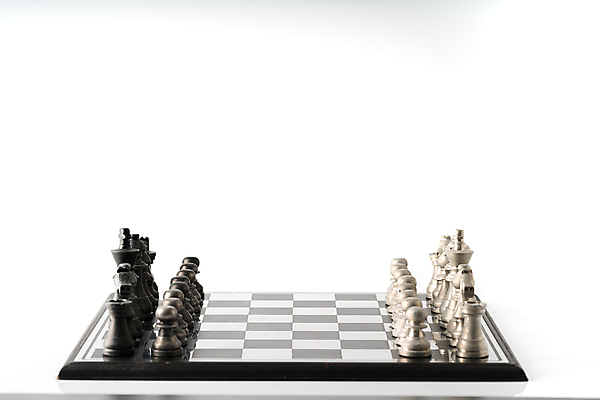 포토 JPG 해외이미지 손 남자 컨셉 비즈니스 놀이 성공 안내 사람없음 목재 금속 힘 게임 작업 체스 계획 대표 왕 경영자 리더 진행 경영 해외포토 나무 재료 재질 사람 신체부위 파일형식 이미지허브