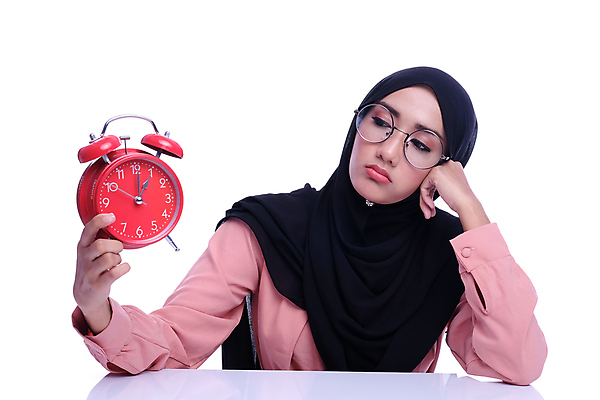 포토 JPG 해외이미지 스튜디오촬영 직업 학생 교육 무기 시계 백그라운드 셔츠 비즈니스 CEO 사업가 수업 아침 관리 한명 사람 성인 금발 사무실 숫자 교사 자명종 반지 잡기 시간 업무 비즈니스우먼 날짜 이슬람교 손목시계 속도 경영자 공포 비서 타이머 경보 기간 카운트다운 카피스페이스 해외포토 주간 문자 1 헤어스타일 여자 종교 상의 장신구 모션 실내 공백 알람 작업 직장인 리더 파일형식 이미지허브