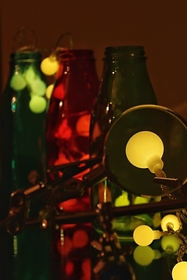 포토 JPG 해외이미지 모양 디자인 행복 백그라운드 크리스마스 패턴 전구 유리 추상 휴가 조명 기념 이벤트 사람없음 장식 빨간색 초록색 빛 컬러풀 노란색 지구본 파티 우주 어둠 희망 거품 기쁨 램프 축하 원형 생일 닫기 마법 빛망울 광 구성 블러 여의주 해외포토 도형 기념일 감정 컬러 컨셉 무늬 모션 재질 파일형식 이미지허브