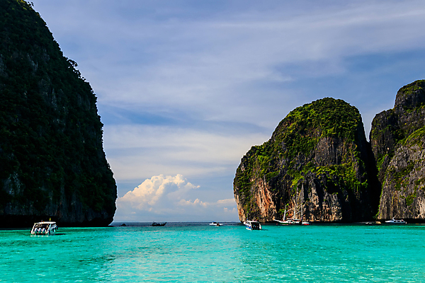 포토 JPG 해외이미지 아시아 파도 바다 섬 여행 태국 자연 하늘 휴가 휴식 산 사람없음 초록색 물 파란색 태양 뷰티 맑음 침묵 만 장면 마야 남쪽 석회암 안다만 터키석 파라다이스 푸켓 해외포토 자연요소 나라 컬러 컨셉 날씨 소리 암석 보석 방향 생태계 마야문명 파일형식 이미지허브
