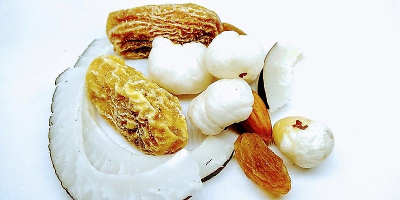 포토 JPG 해외이미지 열매 음식 백그라운드 다이어트 재료 디저트 건조 건강 씨앗 사람없음 목재 갈색 견과류 흰색 사발 달콤 맛 혼합 설탕 먹기 유기농 날것 대추 호두 아몬드 모음 자두 흙더미 무화과 내추럴 건포도 고립 단백질 살구 섞기 이국적 채식주의자 캐슈넛 크랜베리 개암 비건 해외포토 나무 식물 웰빙 컬러 컨셉 과일 모션 포도 흙 사기그릇 채식 건과일 영양소 파일형식 더미 이미지허브