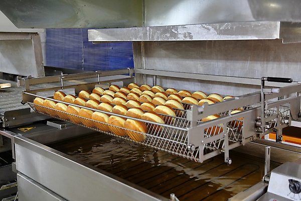 포토 JPG 해외이미지 빵 공장 실내 사람없음 기계 튀김망 튀김기 해외포토 음식 공업 주방용품 내부 조리도구 파일형식 이미지허브