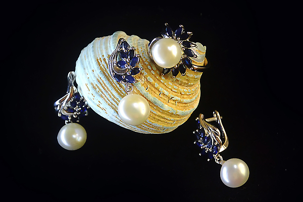 포토 JPG 해외이미지 디자인 결혼 백그라운드 목걸이 팔찌 선물 사람없음 빛 유행 귀걸이 반지 화려 황금 고급 은색 크리스탈 보석 수집 에메랄드 다이아몬드 보물 내추럴 고립 루비 사파이어 전용 팬던트 핸드메이드 해외포토 컬러 컨셉 장신구 이벤트 광석 파일형식 이미지허브