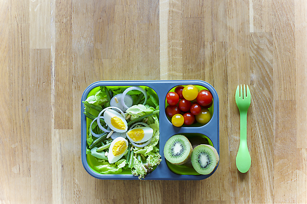 포토 JPG 해외이미지 라이프스타일 음식 포크 다이어트 토마토 채소 과일 포장 학교 건강 키위 사람없음 초록색 경제 소풍 숟가락 식사 신선 절약 사발 아침식사 휴대용 컨테이너 플라스틱 먹기 오브젝트 친환경 고립 생태학 쉬운 실리콘 정물화 채식주의자 비건 해외포토 식기 교육 산업 컬러 컨셉 모션 재질 수저 생활 야외활동 환경 사기그릇 그림 채식 파일형식 이미지허브