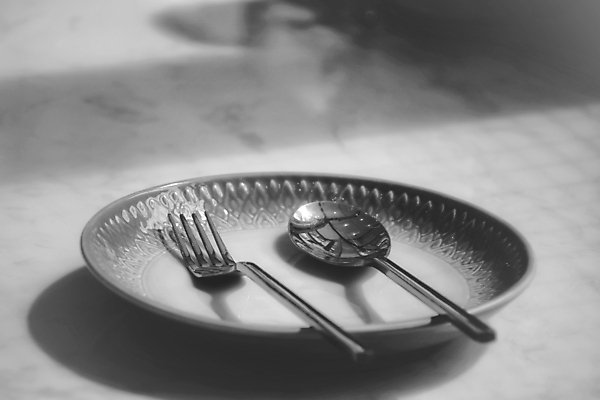 포토 JPG 해외이미지 탁자 사람없음 경제 가난 실업 기아 파산 우울증 해외포토 가구 컨셉 비즈니스 금융 질병 사회이슈 파일형식 이미지허브