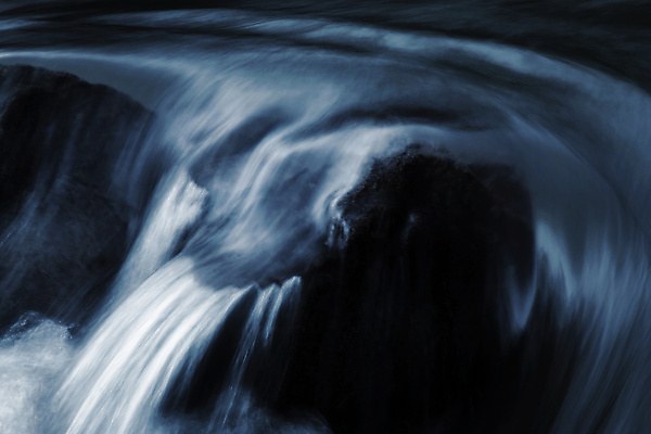 포토 JPG 해외이미지 물결 선 파도 백그라운드 패턴 모션 자연 추상 사람없음 야외 물 파란색 빛 강 컬러풀 검은색 어둠 힘 젖음 에너지 흰색 소프트포커스 묘사 속도 질감 복고 베일 내추럴 블러 해외포토 자연요소 바다 컬러 무늬 촬영기법 생태계 파일형식 이미지허브