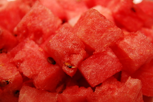 포토 JPG 해외이미지 식물 음식 과일 수박 서브 씨앗 이벤트 사람없음 빨간색 파티 식당 식사 맛 먹기 준비 토막 내추럴 해외포토 컬러 컨셉 모션 상점 파일형식 이미지허브