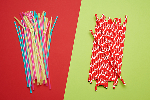 포토 JPG 해외이미지 실내 빨대 사람없음 자연보호 일회용 오브젝트 에코 빨간배경 초록배경 제로웨이스트 종이빨대 해외포토 백그라운드 자연 내부 빨간색 초록색 환경 그린캠페인 보호 사회이슈 파일형식 이미지허브