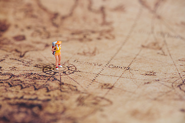 포토 JPG 해외이미지 유럽 여행 백그라운드 지도 배낭 휴가 사람 사람없음 여름 세계 장난감 숫자 여행객 걷기 미니어처 그룹 백패커 해외포토 문자 계절 나라 가방 모션 모형 파일형식 이미지허브