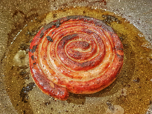 포토 JPG 해외이미지 유럽 음식 백그라운드 나선형 육류 돼지고기 요리 사람없음 갈색 주방 식사 저녁식사 소고기 튀김 신선 뜨거움 소시지 맛 그릴 아침식사 바비큐 굽기 먹기 오브젝트 매움 내추럴 점심식사 프랑크푸르트 해외포토 나라 컬러 컨셉 무늬 식재료 모션 주방용품 독일 도시 가공식품 구이 파일형식 이미지허브