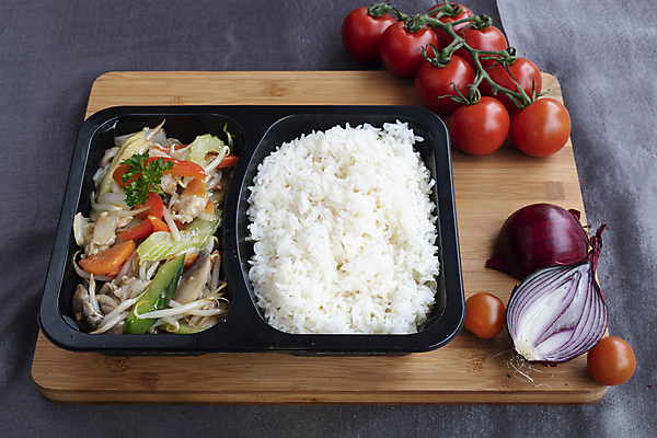 포토 JPG 해외이미지 접시 음식 백그라운드 잎 다이어트 채소 건강 육류 요리 동양인 사람없음 빨간색 초록색 식당 식사 저녁식사 샐러드 흰색 신선 맛 상추 먹기 해산물 점심식사 고립 해외포토 식물 식기 컬러 컨셉 식재료 모션 인종 상점 파일형식 이미지허브