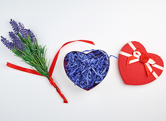 포토 JPG 해외이미지 리본 선물 사람없음 선물상자 상자 하트 축하 오브젝트 하트상자 라벤더 해외포토 모양 꽃 컨셉 허브 파일형식 이미지허브