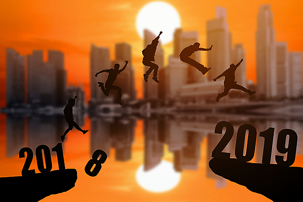 포토 JPG 해외이미지 계절 행복 실루엣 백그라운드 컨셉 비즈니스 건축양식 자연 하늘 성공 추상 휴가 미래 새로움 사람 이벤트 사람없음 건물 도시풍경 태양 숫자 일출 탑 점프 검은색 고층빌딩 황혼 일몰 자유 달력 축하 도시 그룹 도심 목표 야간 연도 심볼 타운 스카이라인 1월 2018년 해외포토 자연요소 문자 건축물 건축 감정 컬러 무늬 모션 촬영기법 풍경 빌딩 노을 날짜 생태계 파일형식 이미지허브