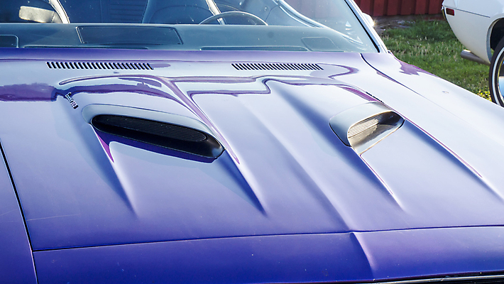 포토 JPG 해외이미지 디자인 교통시설 사람없음 내부 금속 골동품 클래식 우아함 묘사 복고 옛날 자동 제어 스타일 해외포토 교통 컨셉 재질 시설 파일형식 이미지허브