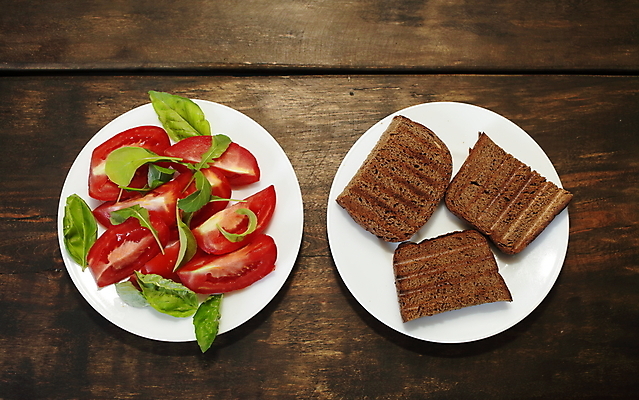 포토 JPG 해외이미지 조각 다이어트 토마토 채소 재료 부분 아침 패스트푸드 실내 샌드위치 요리 사람없음 컬러풀 주방 식당 요리사 흰색 신선 조미료 그룹 상품 혼합 상추 낟알 컨테이너 밀 서비스 준비 정사각형 토스트 덩어리 점심식사 영양분 채식주의자 화상 많음 카피스페이스 비건 해외포토 주간 도형 직업 산업 음식 빵 컬러 컨셉 곡류 건강 내부 상점 식사 공백 상처 인스턴트 채식 향미료 파일형식 이미지허브