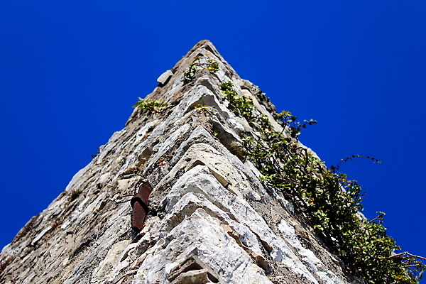 포토 JPG 해외이미지 벽 하늘 벽돌 건조 사람없음 파란색 탑 블록 중세 각도 암초 옛날 해외포토 건축물 컬러 역사 파일형식 이미지허브